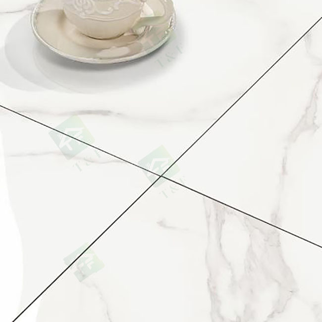 la sala de estar de 600*600m m esmaltó las baldosas cerámicas que el mármol blanco estupendo con la vena de Glod esmaltó pulido