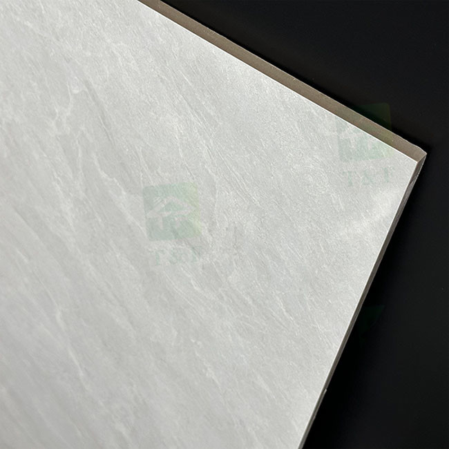 La pared de cerámica del AAA del grado teja solar la sala de estar de mármol esmaltó las baldosas del cuadrado de la porcelana