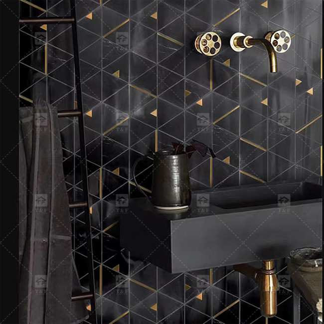 Triángulo de piedra de mármol azulejos de mosaico de lujo con azulejos de mosaico de acero inoxidable metal baño backsplash