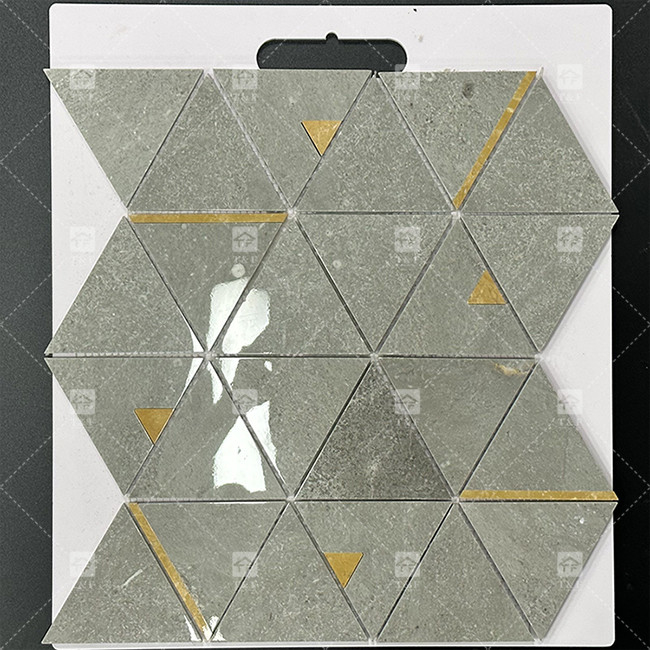 Triángulo de piedra de mármol azulejos de mosaico de lujo con azulejos de mosaico de acero inoxidable metal baño backsplash