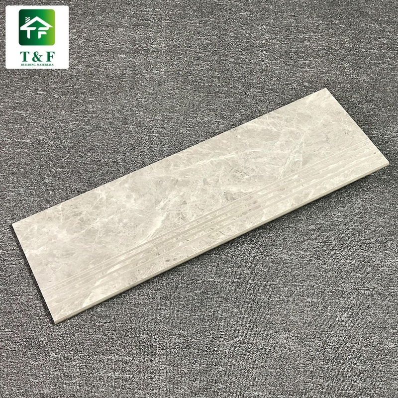 Baldosas cerámicas de la escalera del AAA del grado, baldosas pulidas decorativas de la porcelana