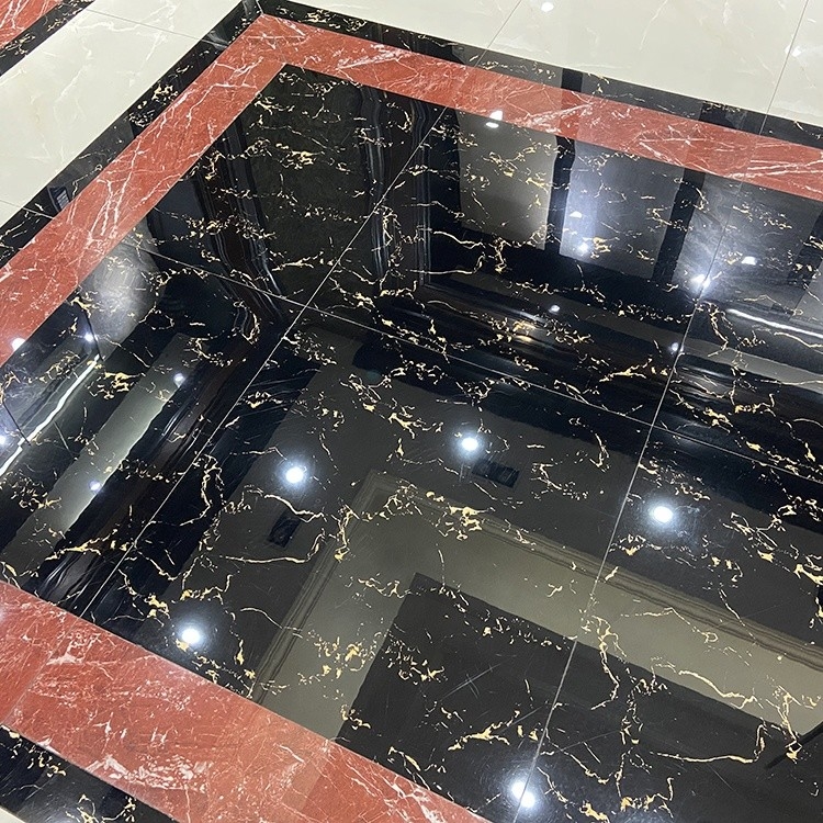 Negro de las baldosas 600x600 de la porcelana y color pulidos esmaltados de la flor del oro